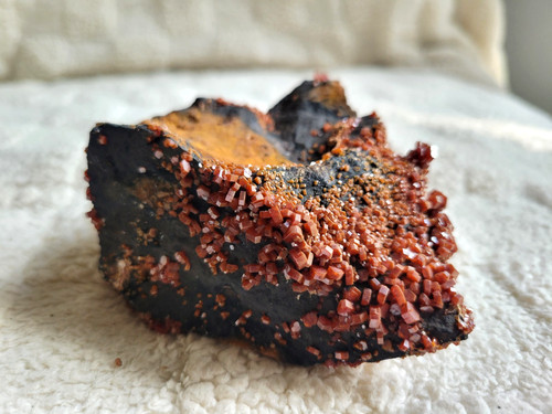 Vanadinite crystals - 1.13, lb